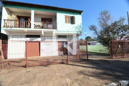 Fachada de casa à venda com 3 quartos, 248m² em Mathias Velho, Canoas