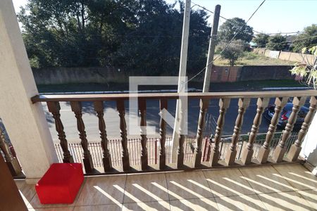 Sacada/Sala de casa à venda com 3 quartos, 248m² em Mathias Velho, Canoas