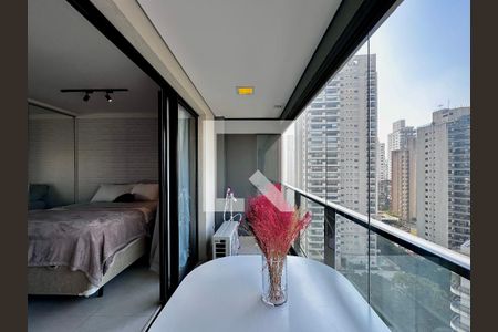 Sacada da Sala de apartamento à venda com 1 quarto, 36m² em Campo Belo, São Paulo