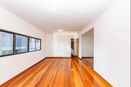 Sala 2 de apartamento para alugar com 4 quartos, 150m² em Santa Lúcia, Belo Horizonte