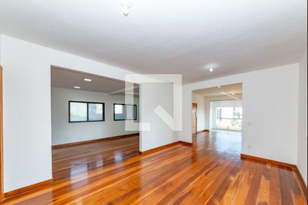 Sala 2 de apartamento para alugar com 4 quartos, 150m² em Santa Lúcia, Belo Horizonte