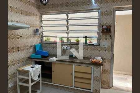 Cozinha foto 2 de casa à venda com 3 quartos, 180m² em Jardim Colombo, São Paulo