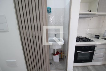 Sala/Cozinha de apartamento para alugar com 2 quartos, 52m² em Parada Inglesa, São Paulo