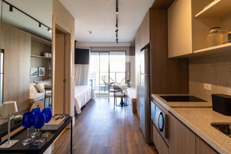 Cozinha de apartamento para alugar com 1 quarto, 31m² em Pompeia, São Paulo