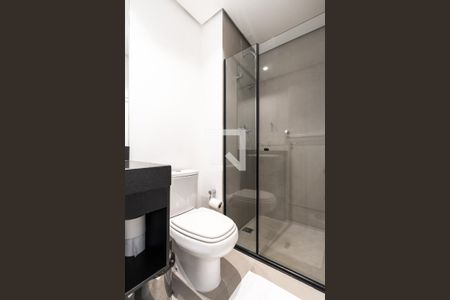 Banheiro de kitnet/studio à venda com 1 quarto, 24m² em Pompeia, São Paulo