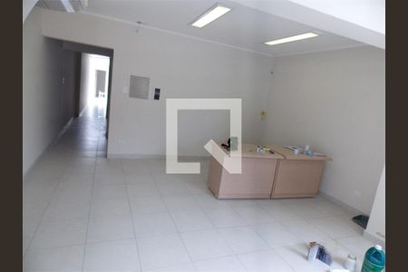 Casa à venda com 9 quartos, 220m² em Santo Amaro, São Paulo