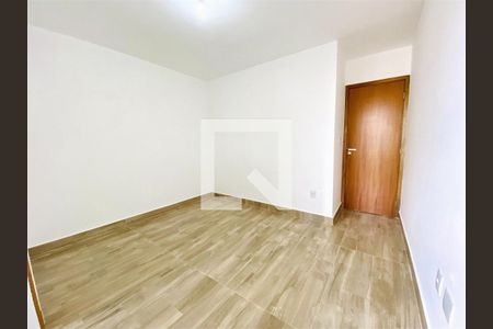 Casa à venda com 3 quartos, 140m² em Vila Salete, São Paulo