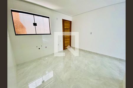 Casa à venda com 3 quartos, 140m² em Vila Salete, São Paulo