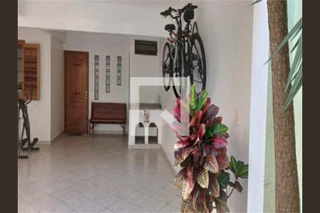 Casa à venda com 2 quartos, 175m² em Vila Valparaíso, Santo André
