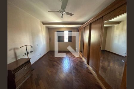 Casa à venda com 4 quartos, 200m² em Utinga, Santo André