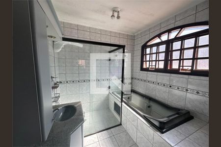 Casa à venda com 4 quartos, 200m² em Utinga, Santo André