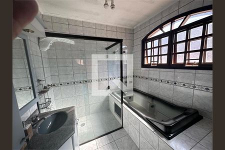 Casa à venda com 4 quartos, 200m² em Utinga, Santo André