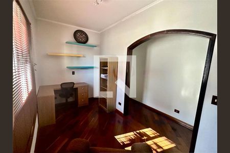 Casa à venda com 4 quartos, 200m² em Utinga, Santo André