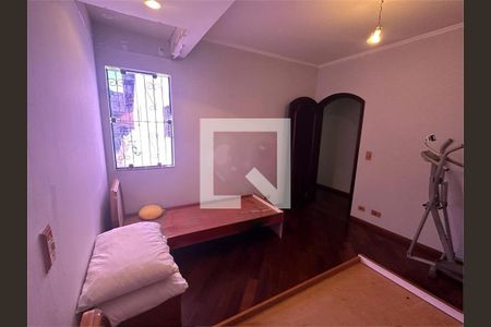 Casa à venda com 4 quartos, 200m² em Utinga, Santo André