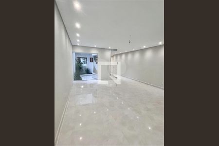 Casa à venda com 3 quartos, 210m² em Vila Bela Vista, Santo André
