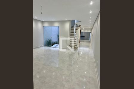 Casa à venda com 3 quartos, 210m² em Vila Bela Vista, Santo André