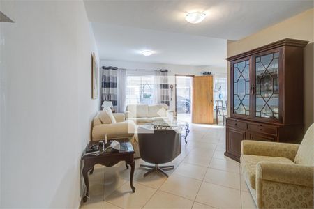 Casa à venda com 4 quartos, 156m² em Jardim Petropolis, São Paulo