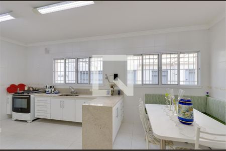 Casa à venda com 4 quartos, 380m² em Granja Julieta, São Paulo