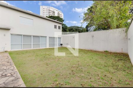 Casa à venda com 4 quartos, 380m² em Granja Julieta, São Paulo