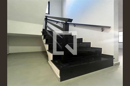 Casa à venda com 3 quartos, 164m² em Vila Camilópolis, Santo André