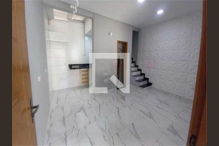Casa à venda com 2 quartos, 60m² em Vila Lucinda, Santo André