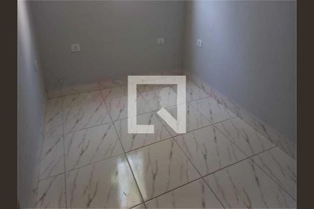 Casa à venda com 2 quartos, 60m² em Vila Lucinda, Santo André