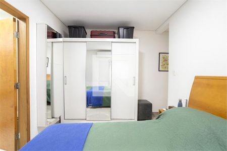 Casa à venda com 4 quartos, 243m² em Vila Mariana, São Paulo