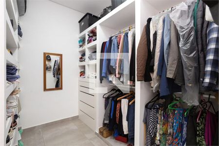 Casa à venda com 4 quartos, 243m² em Vila Mariana, São Paulo