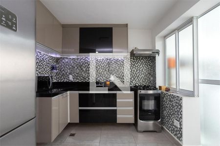 Casa à venda com 4 quartos, 243m² em Vila Mariana, São Paulo