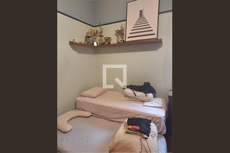 Casa à venda com 3 quartos, 250m² em Cambuci, São Paulo