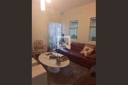 Casa à venda com 3 quartos, 250m² em Cambuci, São Paulo