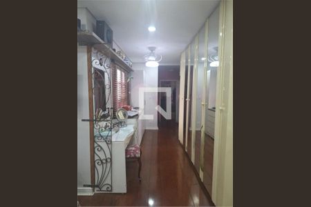 Casa à venda com 3 quartos, 250m² em Cambuci, São Paulo