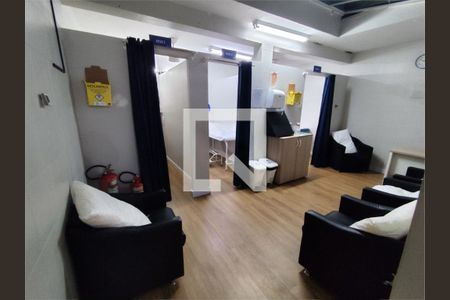 Casa à venda com 3 quartos, 225m² em Vila Feliz, São Paulo