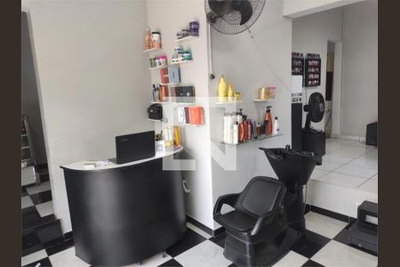 Casa à venda com 5 quartos, 232m² em Vila Água Funda, São Paulo