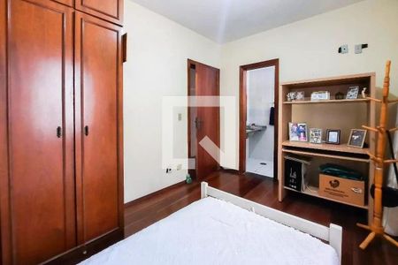 Casa à venda com 4 quartos, 313m² em Jardim do Mar, São Bernardo do Campo