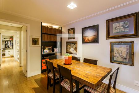 Sala de apartamento à venda com 3 quartos, 117m² em Itaim Bibi, São Paulo