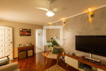 Sala de Estar de casa à venda com 3 quartos, 140m² em Cupecê, São Paulo