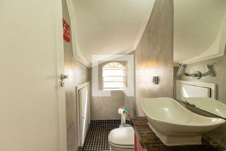 Lavabo de casa à venda com 3 quartos, 140m² em Cupecê, São Paulo