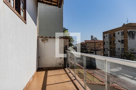 Varanda de casa à venda com 4 quartos, 320m² em Nova Esperança, Belo Horizonte