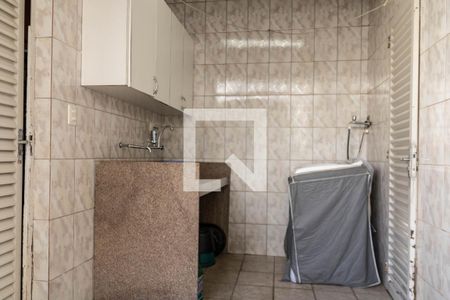 Área de Serviço de casa à venda com 4 quartos, 320m² em Nova Esperança, Belo Horizonte
