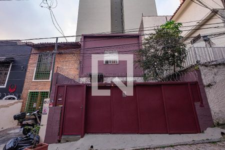 Fachada de casa à venda com 2 quartos, 129m² em Pinheiros, São Paulo