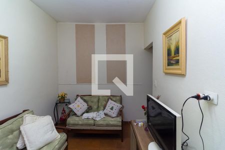Casa 2 - Sala de casa à venda com 3 quartos, 70m² em Parque Tomas Saraiva, São Paulo