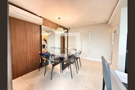 Apartamento à venda com 3 quartos, 130m² em Santo Antônio, Belo Horizonte