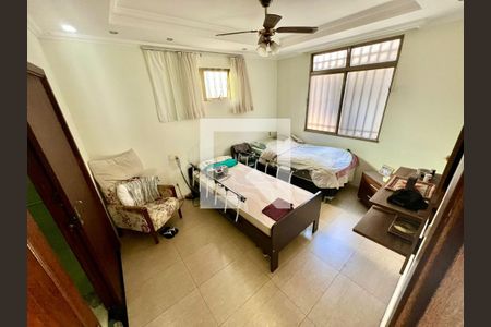 Quarto 1 - Suíte de casa à venda com 6 quartos, 263m² em Alípio de Melo, Belo Horizonte