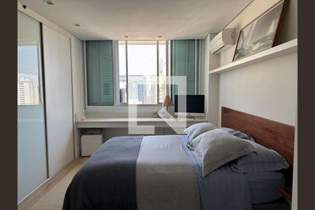 Apartamento à venda com 2 quartos, 131m² em Itaim Bibi, São Paulo