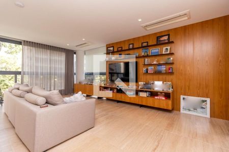 Apartamento à venda com 3 quartos, 205m² em Cerqueira César, São Paulo