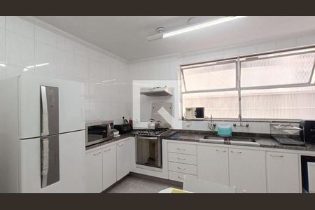 Apartamento à venda com 3 quartos, 228m² em Jardim Paulista, São Paulo