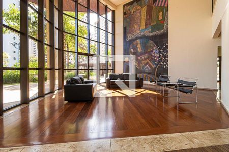 Apartamento à venda com 3 quartos, 213m² em Vila Suzana, São Paulo