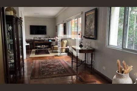 Apartamento à venda com 4 quartos, 240m² em Cerqueira César, São Paulo