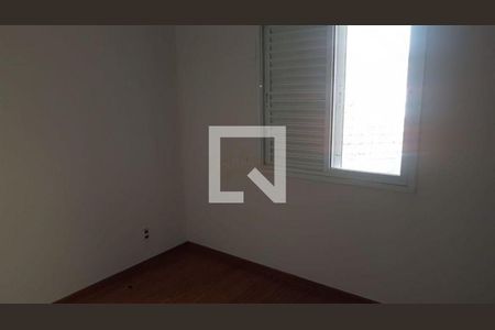 Casa à venda com 3 quartos, 120m² em Jardim Sabara, São Paulo